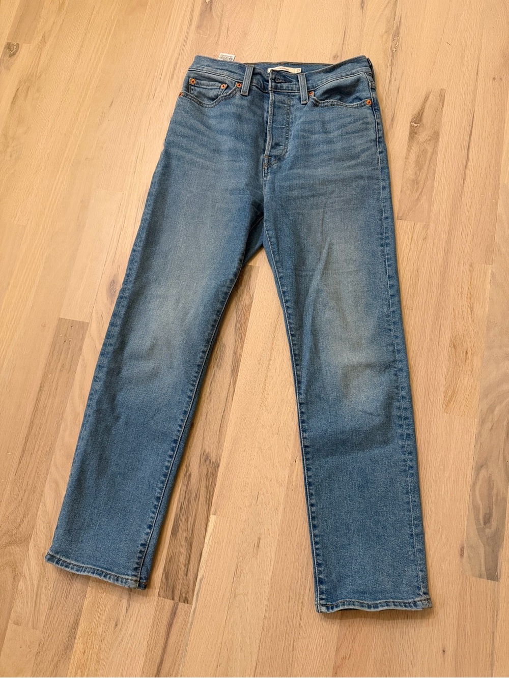 Levi’s women’s wedgie straight jeans